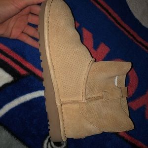 size 7 ugg boots
